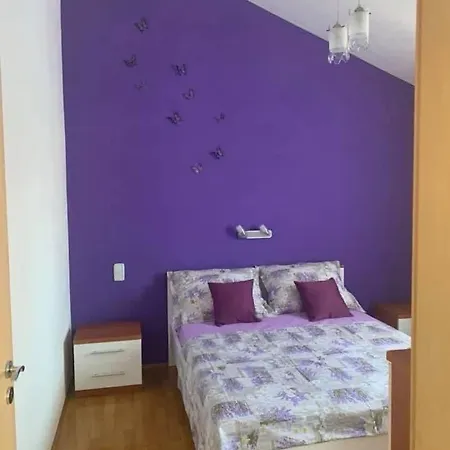 Kostovic * Vinišće
